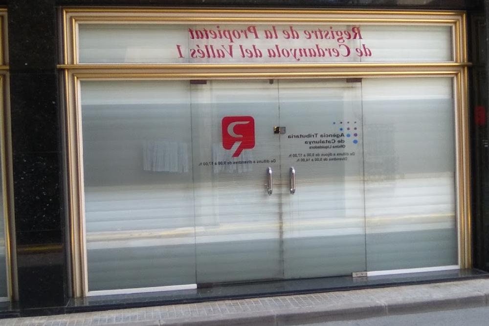 Registro de la Propiedad de Cerdanyola del Vallès Nº 01 | José Ernesto García-Trevijano Hinojosa