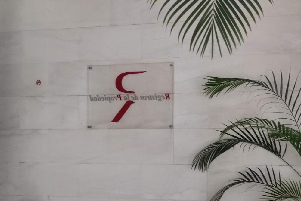 Registro de la Propiedad de Santa Cruz de Tenerife Nº 01 | Carmen Rosa Pereira Remón